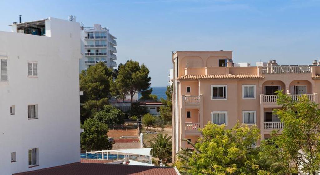 Apartamentos Sol Bay Ibiza-stad Buitenkant foto